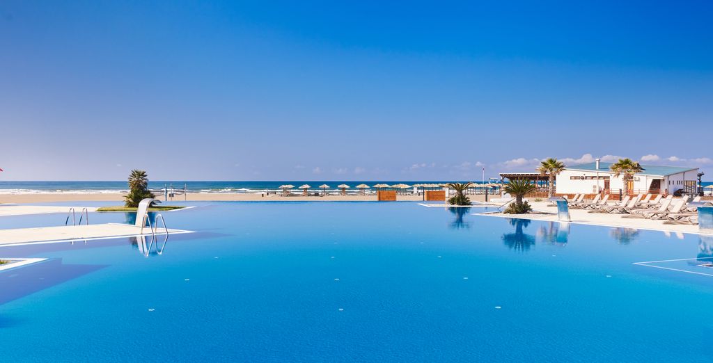 Azul Beach Resort Montenegro 4*