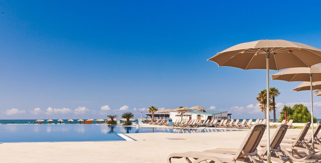 Azul Beach Resort Montenegro 4*