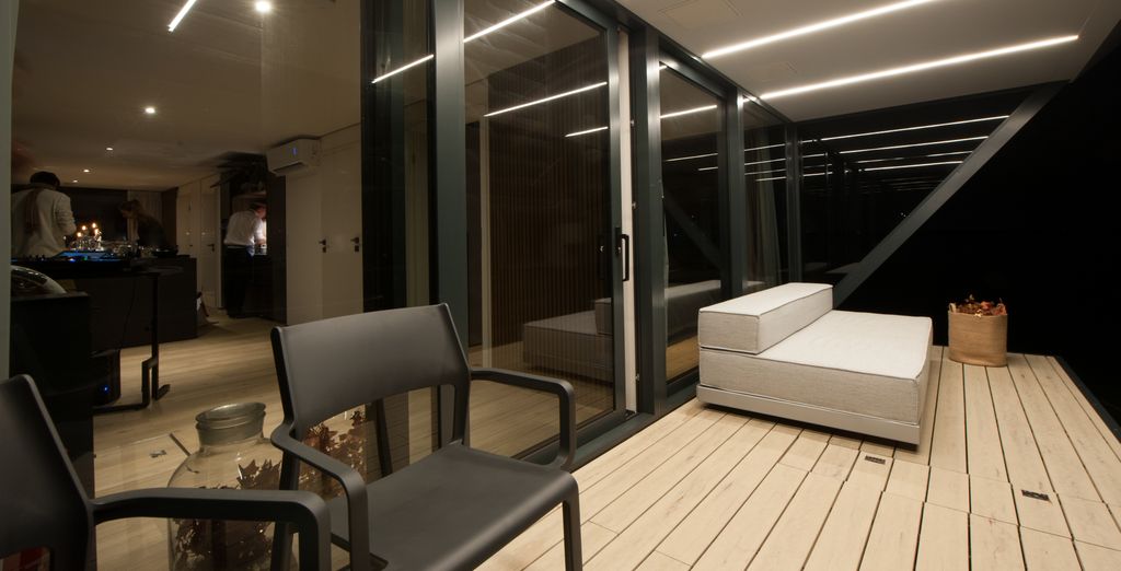 AQVA - The Exclusive Water Loft 