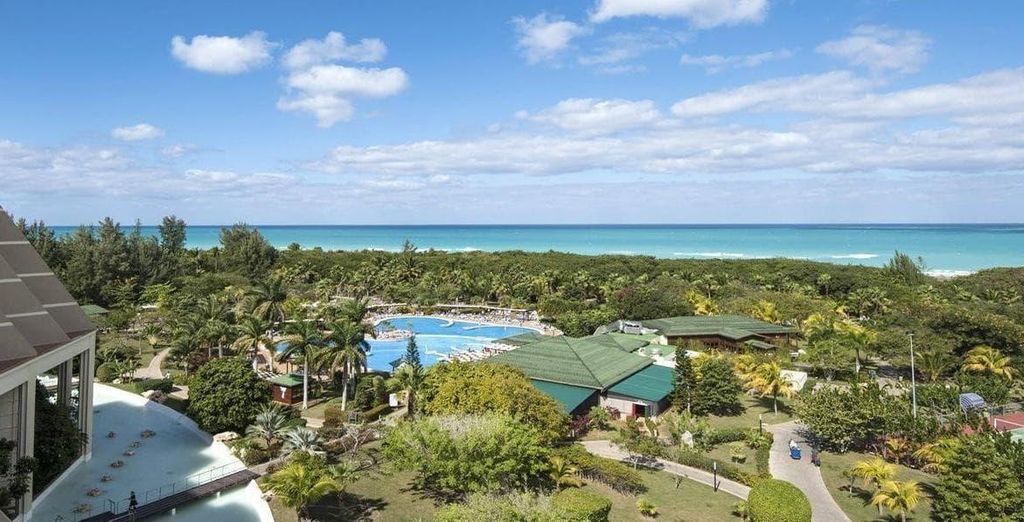 Tour privato: Tra vivaci città e mare cristallino