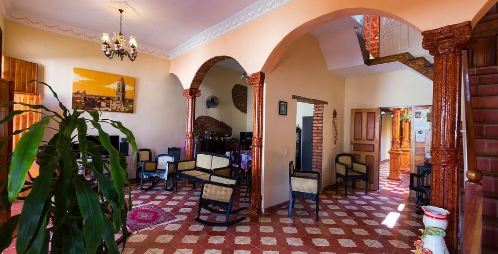 Tour privato: Tra vivaci città e mare cristallino