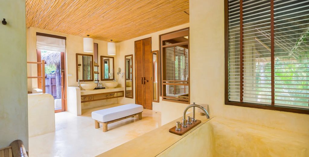 Novotel Bangkok Sukhumvit 20 5*, Vignette Collection Dinso Resort & Villas Ko Chang by IHG 5* con possibile estensione a Koh Kood