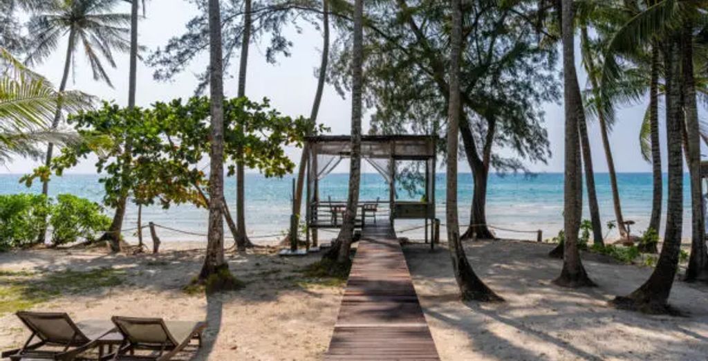 Mercure Bangkok Sukhumvit 11 4*, Dinso Resort & Villas Ko Chang, Vignette Collection by IHG 5* e eventuale soggiorno all'High Season Pool Villa & Spa 5*