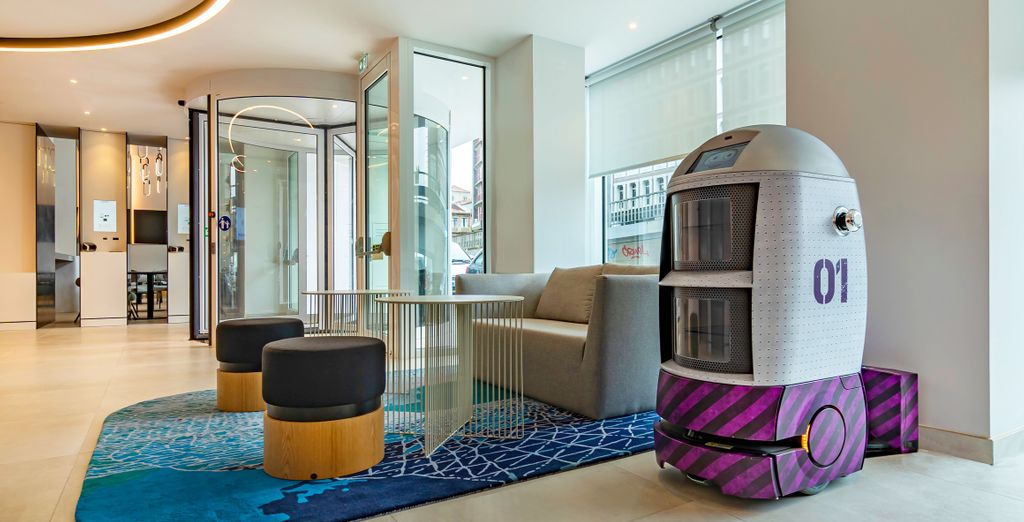 Yotel Porto 4*