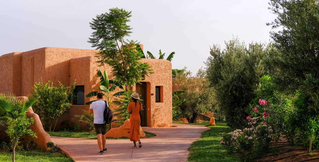Oasis Lodges 4*