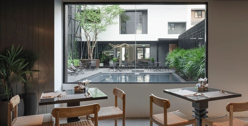 Diamond Cliff Resort & Spa 5*, Sea Seeker Krabi Resort - SHA Extra Plus 4*, Le Méridien Khao Lak Resort & Spa 5* con possibile pre-estensione al Lilit Bang Lumphu Hotel - Bangkok 4*