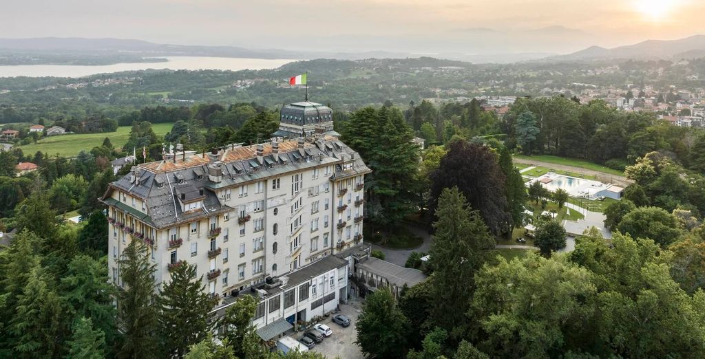 Palace Grand Hotel Varese 4*