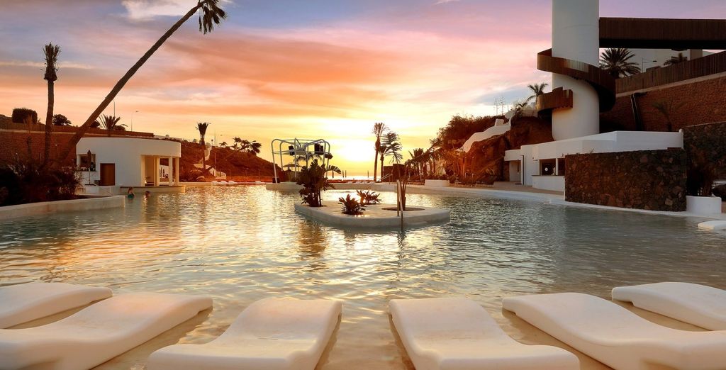 Hard Rock Hotel Tenerife 5*