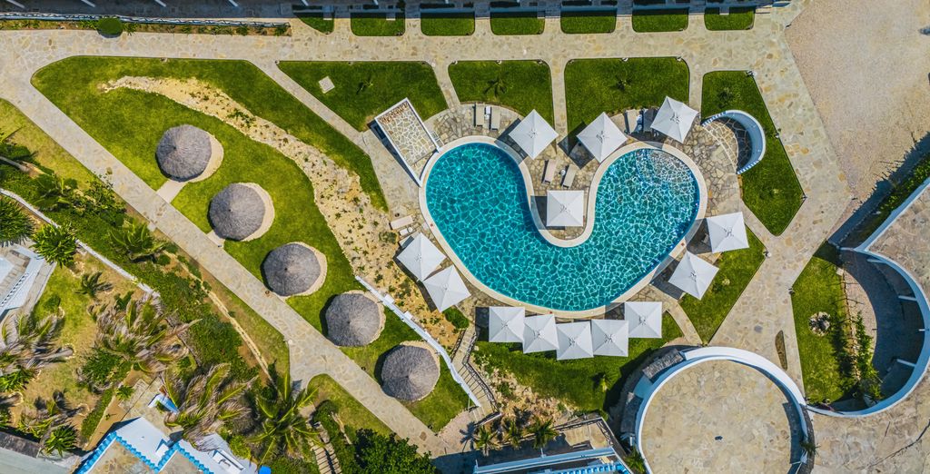 Safari Riziki con estensione all'AHG Lion Beach Resort & Spa 4*