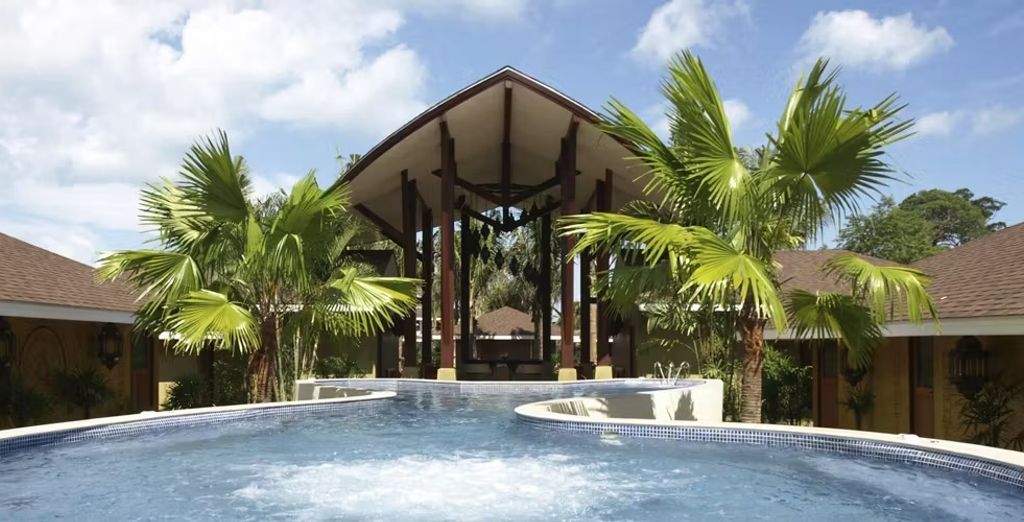 Ramada Plaza by Wyndham, Bangkok 5* e Barcelo Coconut Island, Phuket 5*
