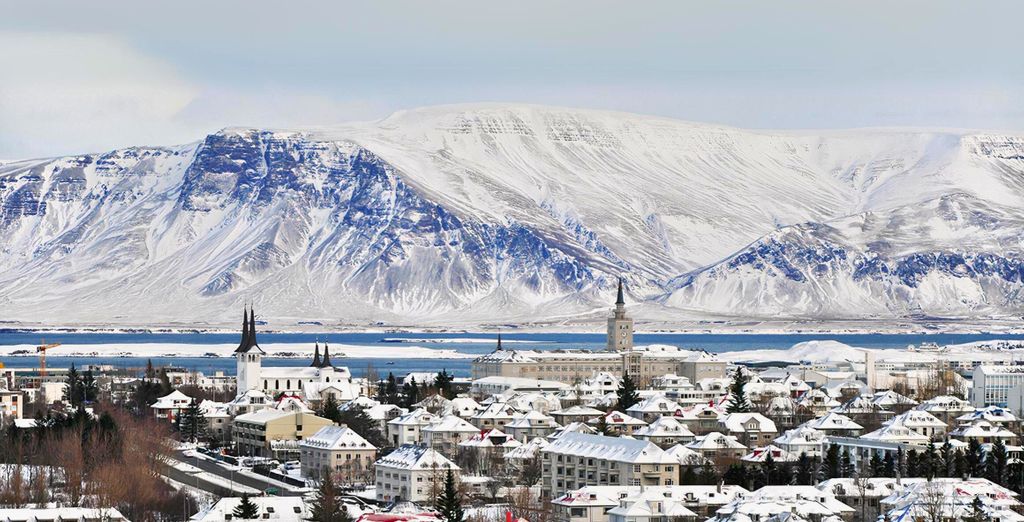 Hotel Reykjavík Saga 4*