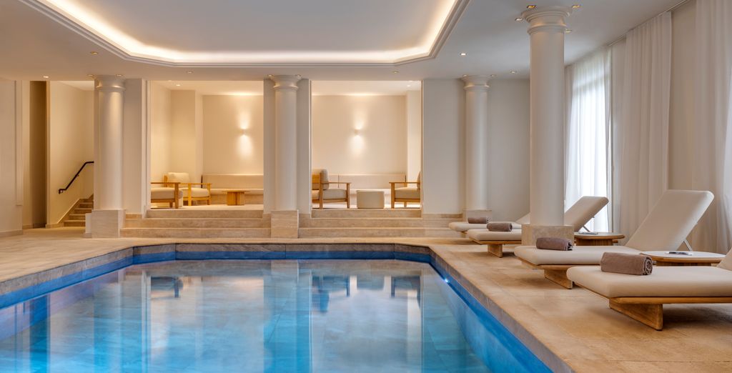 InterContinental Chantilly Château Mont Royal 5*