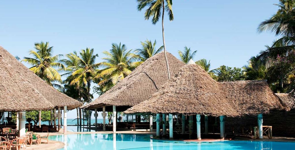 Neptune Village Beach Resort 4* con possibile safari