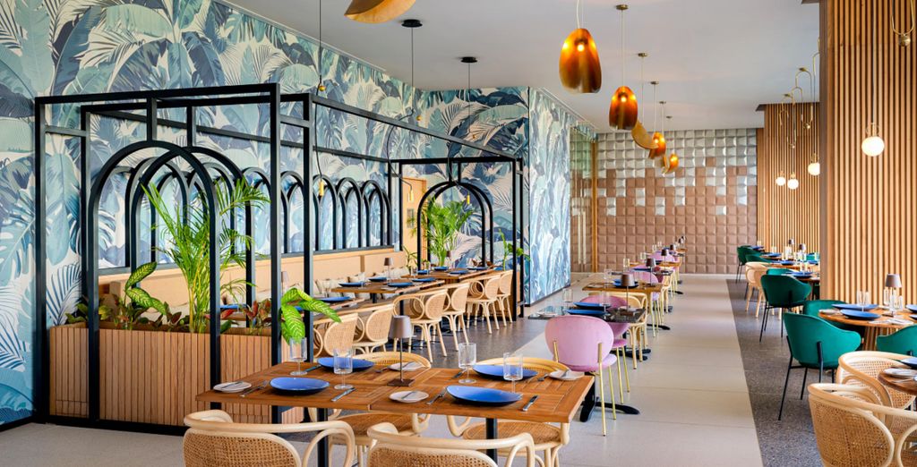 Hyatt Vivid Grand Island Cancun 5* - Adult Only