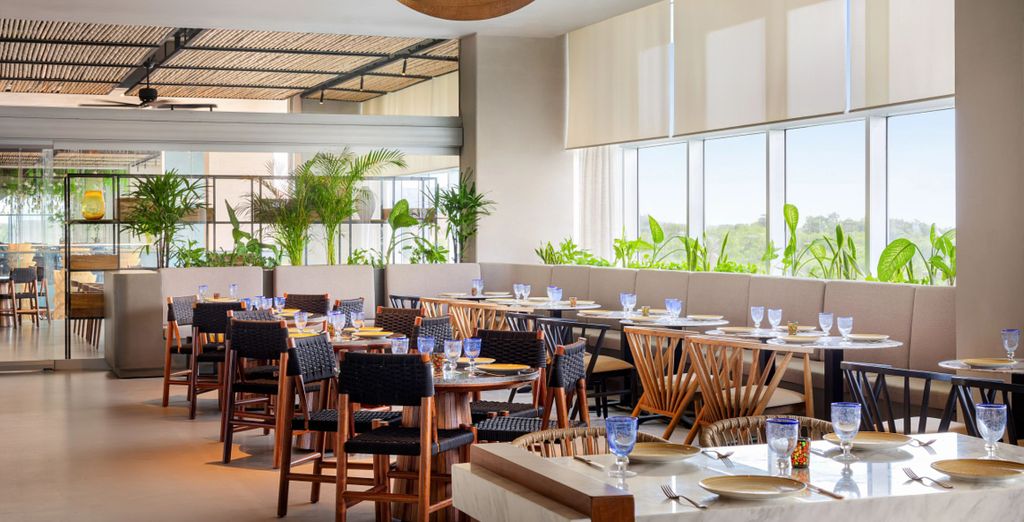 Hyatt Vivid Grand Island Cancun 5* - Adult Only