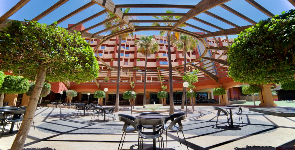 Ôclub Experience Holiday World Village 4*
