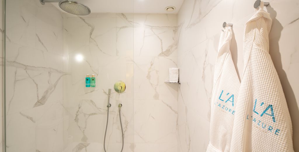 Hotel L'Azure 4*
