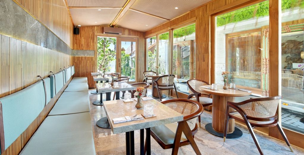 AnandaDara Resort & Spa 4*, Sudamala Resort Senggigi 5* e Sini Vie Resort 5*