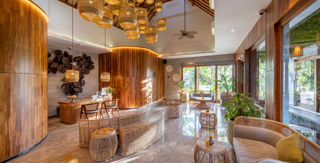 AnandaDara Resort & Spa 4*, Sudamala Resort Senggigi 5* e Sini Vie Resort 5*