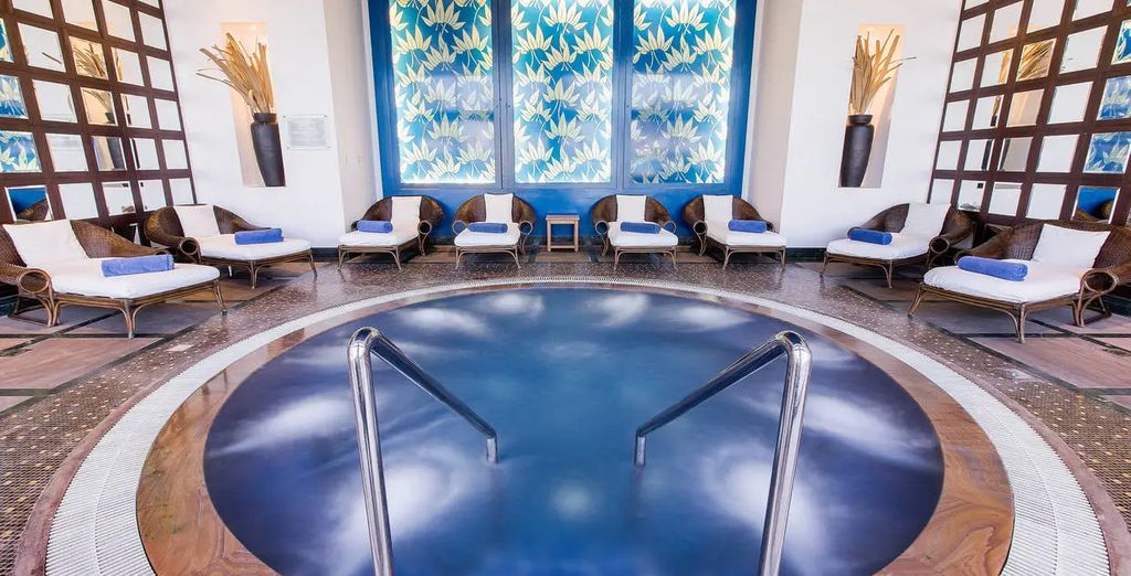 Radisson Blu Hotel & Resort 5*