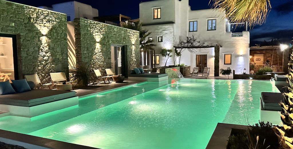Myconian Theros Luxury Suites