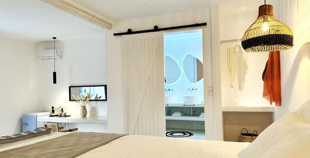 Myconian Theros Luxury Suites