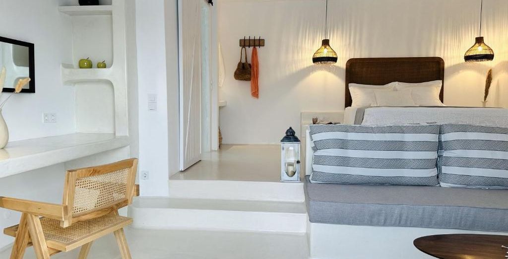 Myconian Theros Luxury Suites