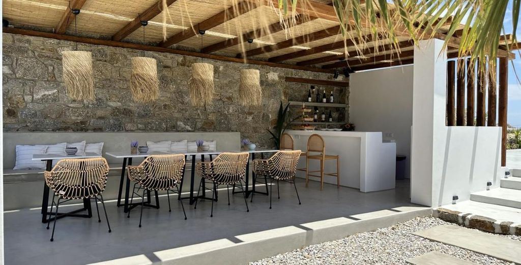 Myconian Theros Luxury Suites