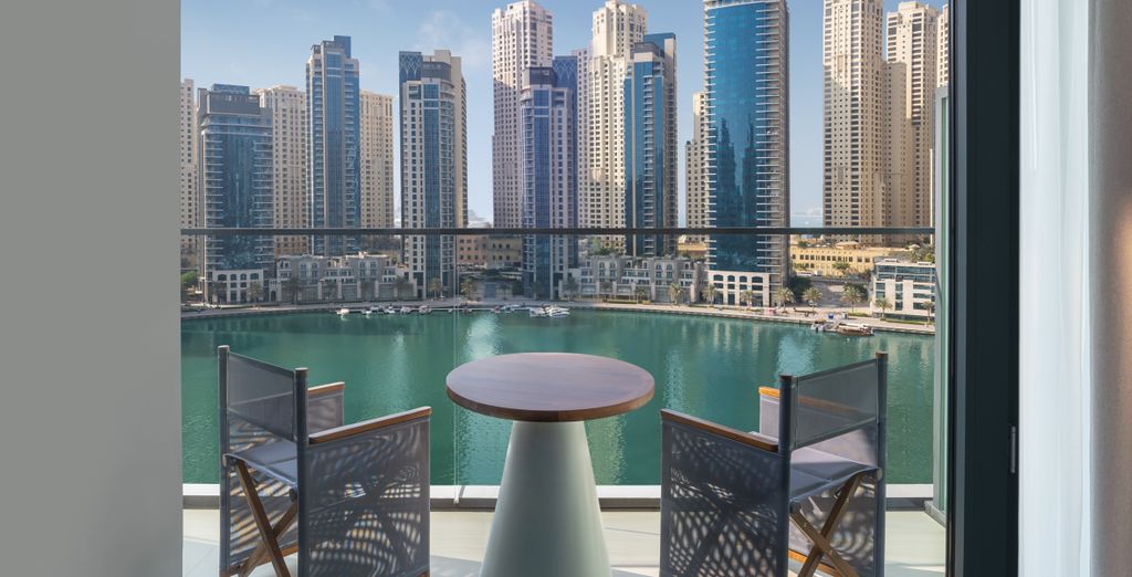Vida Dubai Marina & Yacht Club 4*