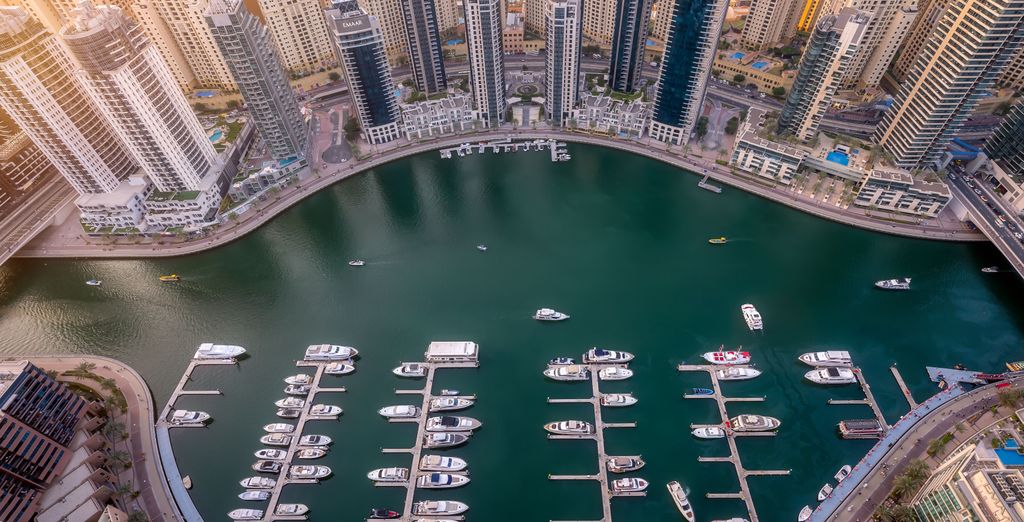 Vida Dubai Marina & Yacht Club 4*