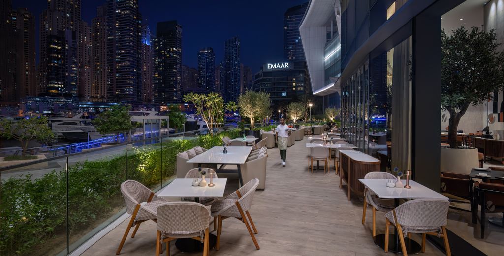 Vida Dubai Marina & Yacht Club 4*