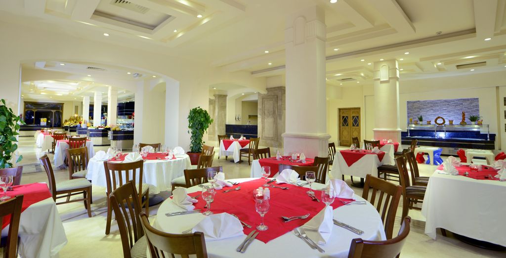 Charmillion Club Aqua Park 5*