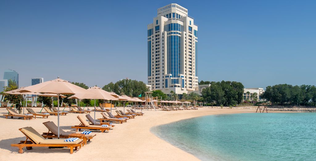 The Ritz-Carlton, Doha 5* con possibile estensione al The Outpost Al Barari 5*