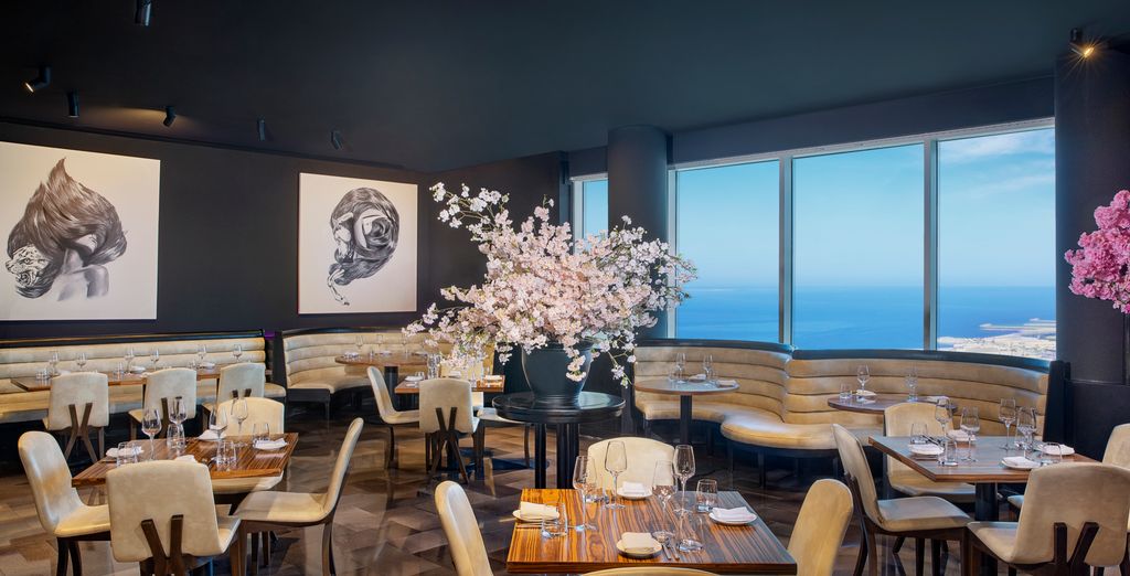 The Ritz-Carlton, Doha 5* con possibile estensione al The Outpost Al Barari 5*