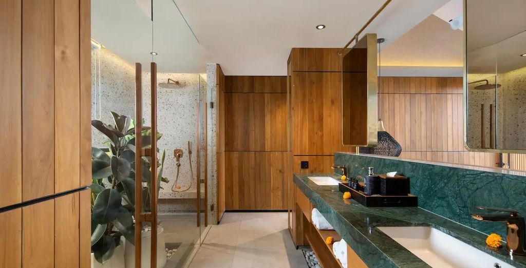 Dinara Ubud 4*, The Acala Shri Sedana 4* e Sini Vie Resort Seminyak 5*