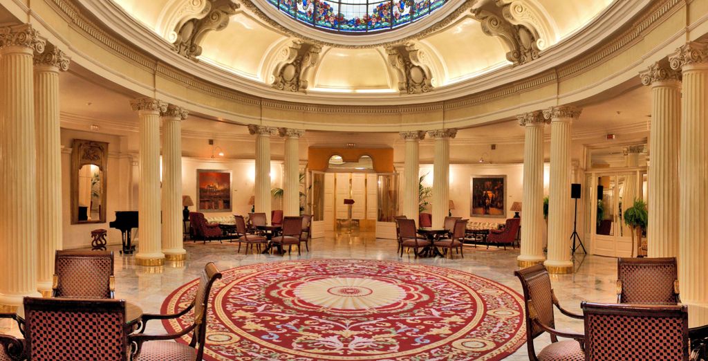Hôtel Carlton 5*