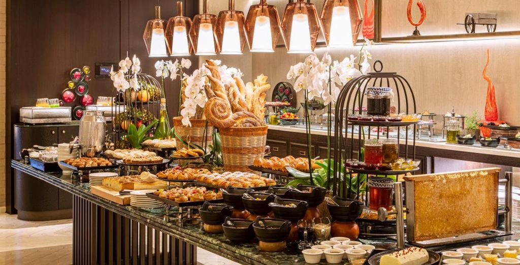Divan İstanbul Hotel 5*