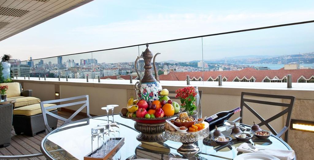Divan İstanbul Hotel 5*