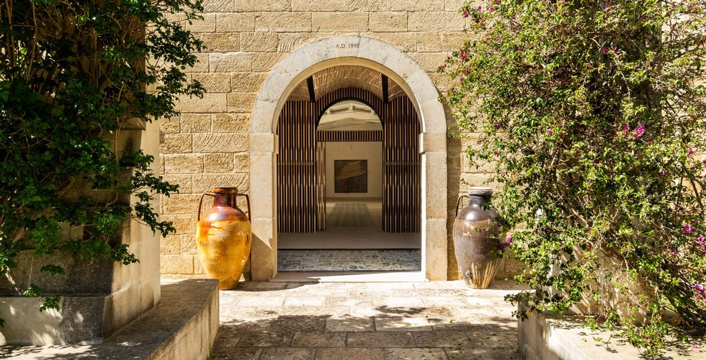Secolario Masseria del Viverbene 4*
