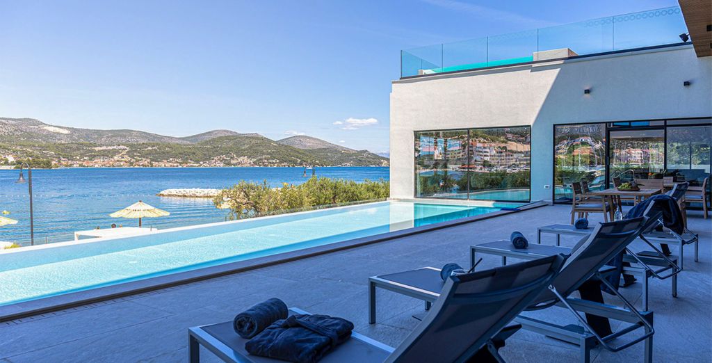 Marinus Beach Hotel 4*