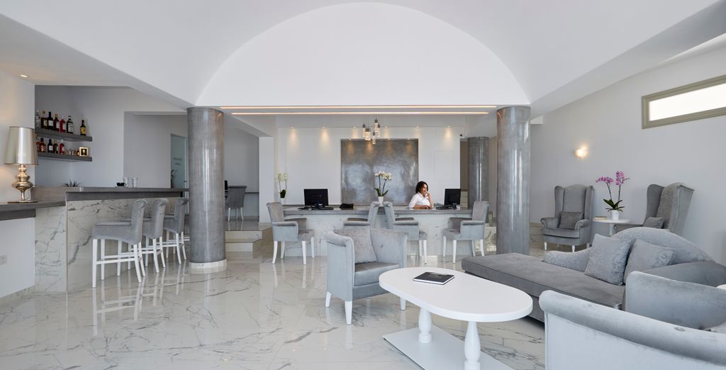 Aperanto Suites 4*