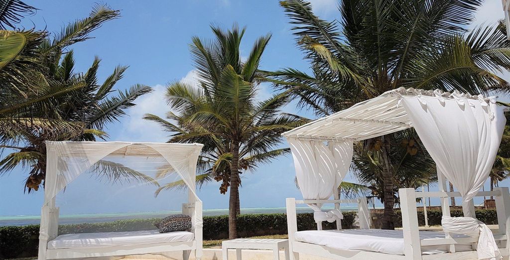 Life Resort St. Thomas Royal Palm 5* e possibile safari con guida italiana