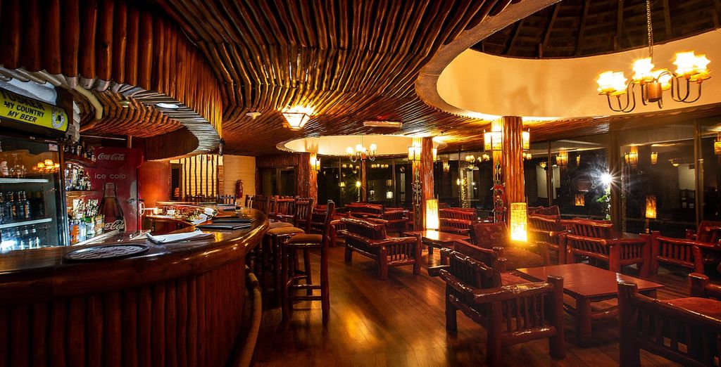 Life Resort St. Thomas Royal Palm 5* e possibile safari con guida italiana