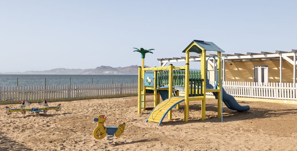  White Olive Marine Aquapark 4*