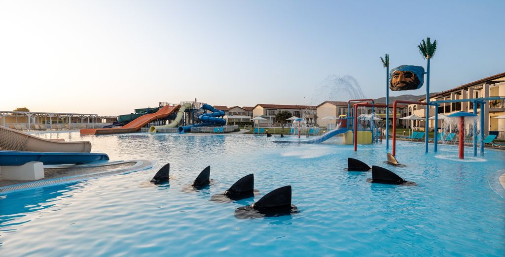  White Olive Marine Aquapark 4*