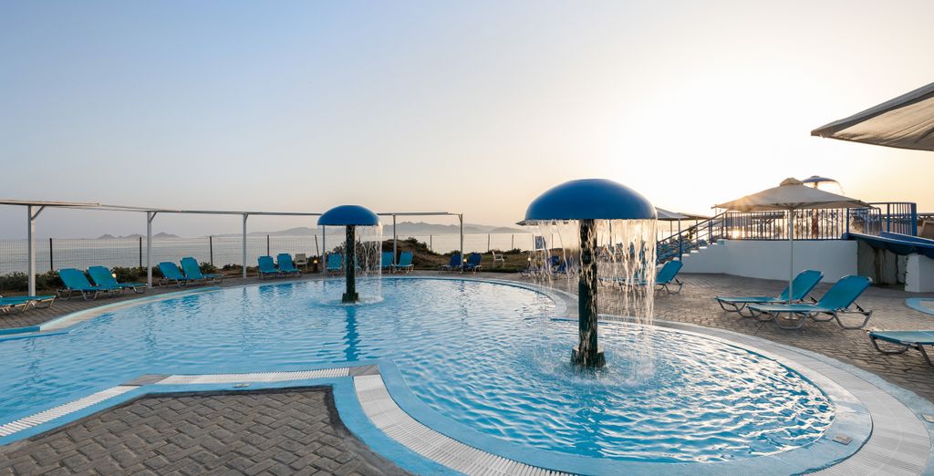  White Olive Marine Aquapark 4*