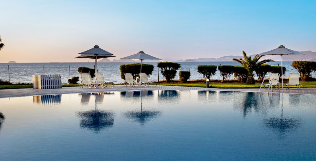 White Olive Marine Aquapark Resort 4*