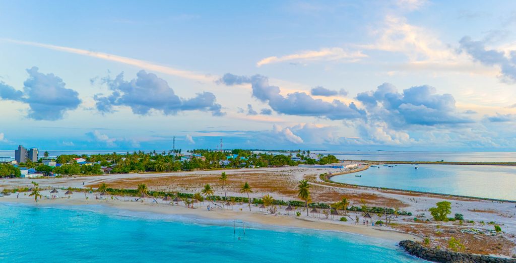 Beach Hotel Guraidhoo - Adults Only