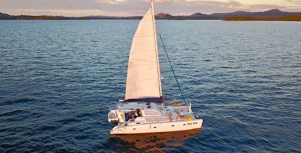 Exora Beach Hotel 4* con crociera in catamarano di 3 notti