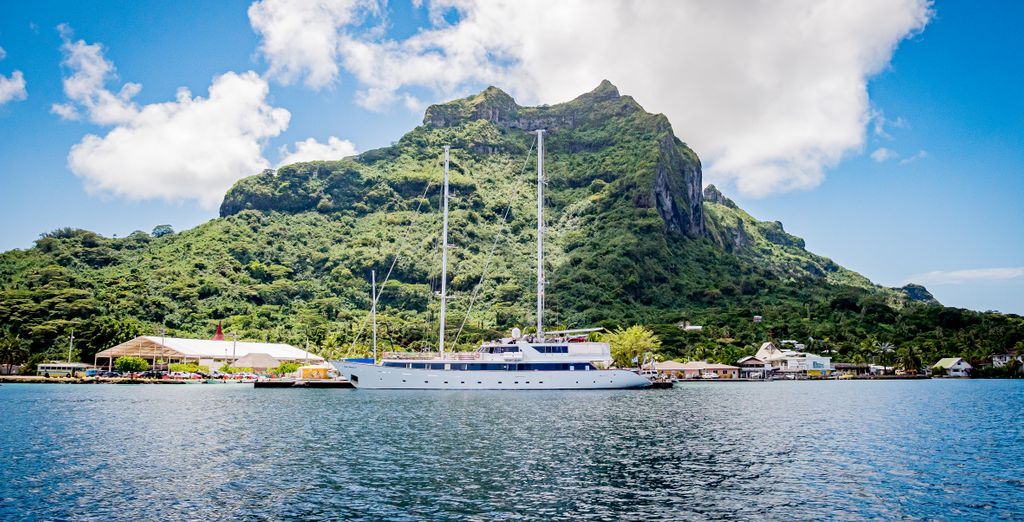 Crociera di 7 notti tra le Isole della Società e Te Moana Tahiti Resort 4*